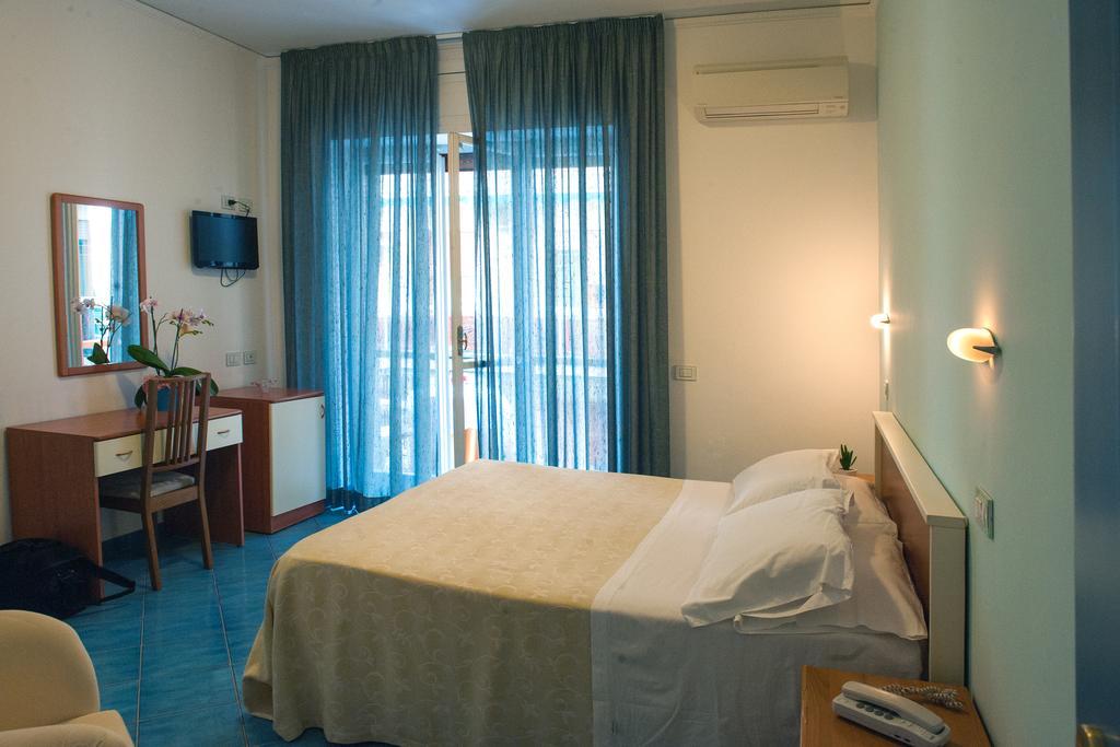 Oasi Hotel Maiori Exterior photo